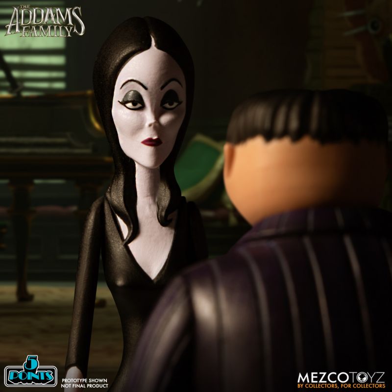 5 Points The Addams Family: Gomez, Morticia, & Thing | Mezco Toyz