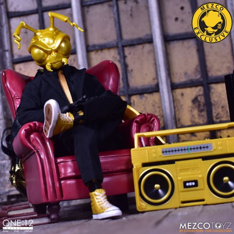 One:12 Collective Gomez: The Roach with the Golden Head | Mezco Toyz