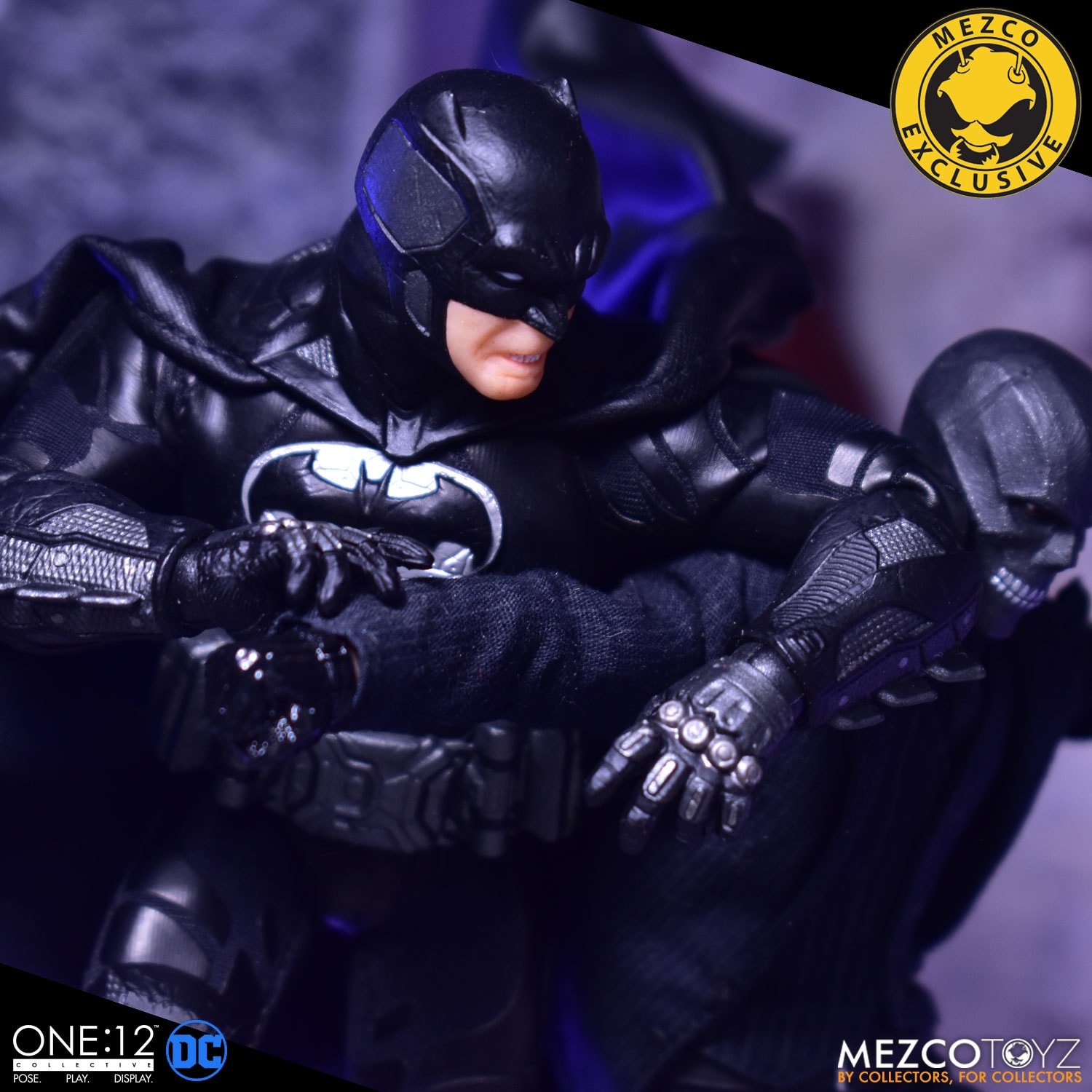 Mezco One:12 MDX Batman Old Bruce Wayne Supreme Knight Shadow *PRE ORDER* 